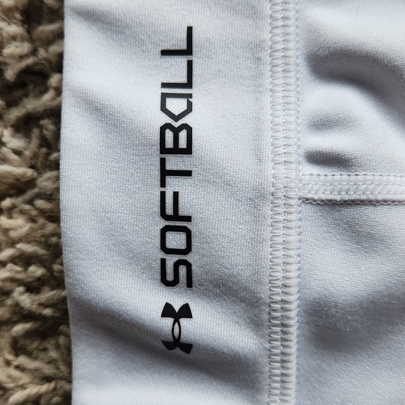 Girls Underarmour softball slider shorts size youth large - Picture 4 of 7